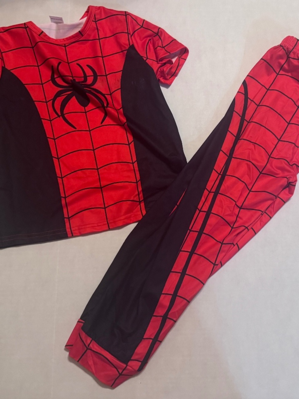 Boys Size 110 US 4T Spiderman PJ's Loungewear Comfortable Classic Casual Pajamas